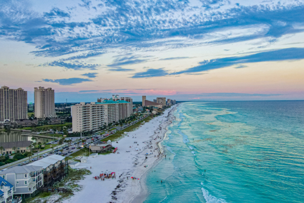 Vacation Rentals on the Emerald Coast Our Work with Benchmark Property Management (featured image)